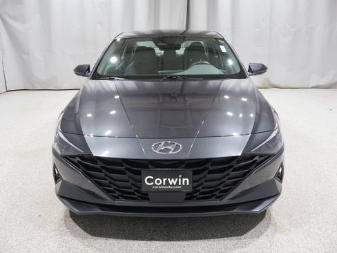 Used 2023 Hyundai Elantra SEL w/ Convenience Package FWD image 6