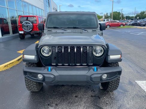 Used 2023 Jeep Wrangler Unlimited w/ Cold Weather Group AWD/4WD image 3