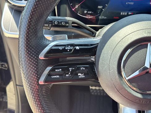 Used 2023 Mercedes-Benz GLC 300 4MATIC image 23