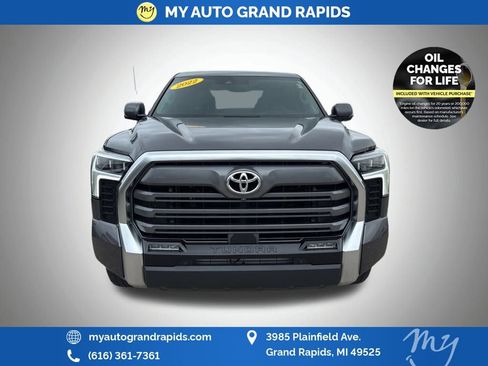 Used 2022 Toyota Tundra Limited image 2