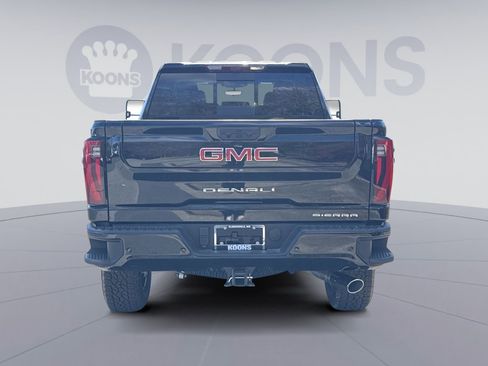 New 2026 GMC Sierra 2500 Denali w/ Denali Reserve Package image 5