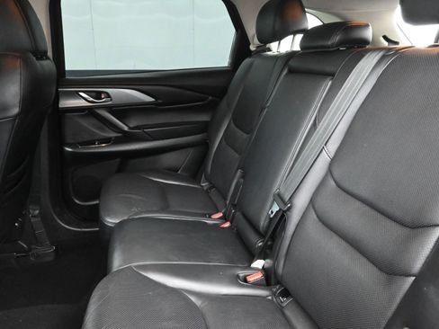Used 2022 MAZDA CX-9 Touring image 11