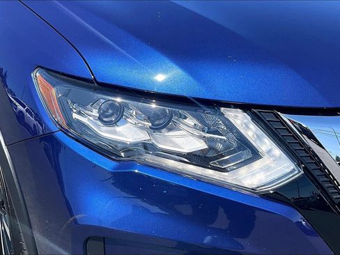 Used 2019 Nissan Rogue SL w/ Premium Package FWD image 31