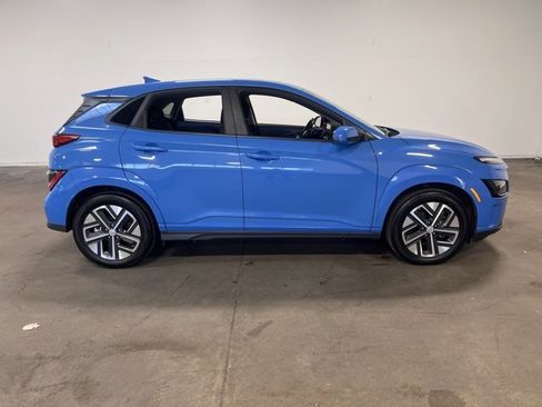 Used 2023 Hyundai Kona SEL image 2