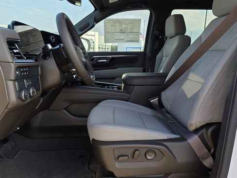 New 2026 Chevrolet Tahoe LS image 12