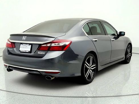Used 2017 Honda Accord Sport Special Edition image 5