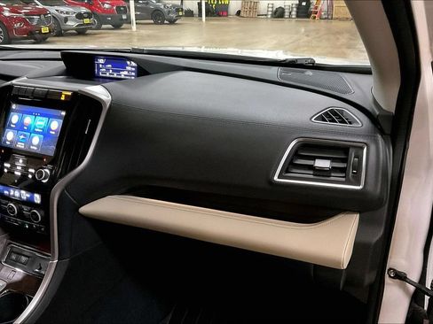 Used 2021 Subaru Ascent Touring AWD/4WD image 15