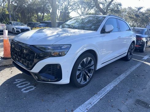 Used 2025 Audi Q8 Premium Plus w/ Premium Plus Package image 5