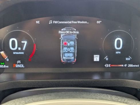 Used 2025 Ford Explorer Active image 27