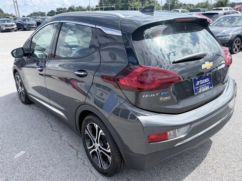 Used 2017 Chevrolet Bolt Premier w/ Driver Confidence II Package FWD image 7