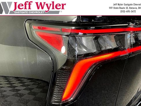 New 2026 Chevrolet Equinox LT w/ Convenience Package II FWD image 37