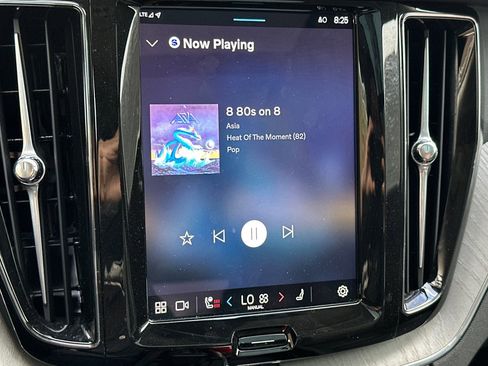 Certified 2025 Volvo XC60 B5 Plus image 22