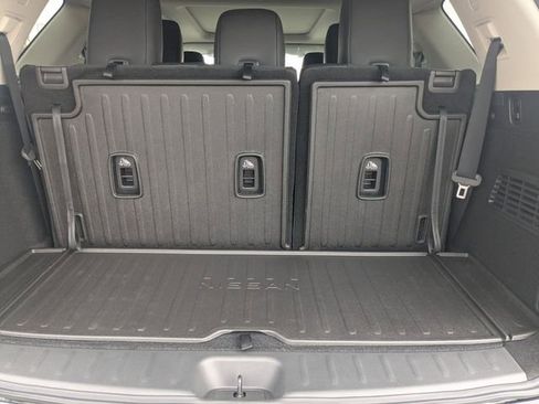 New 2026 Nissan Pathfinder Platinum w/ Cargo Package FWD image 31