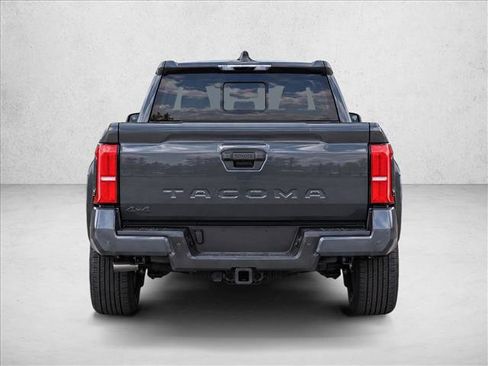 Used 2025 Toyota Tacoma SR5 AWD/4WD image 14