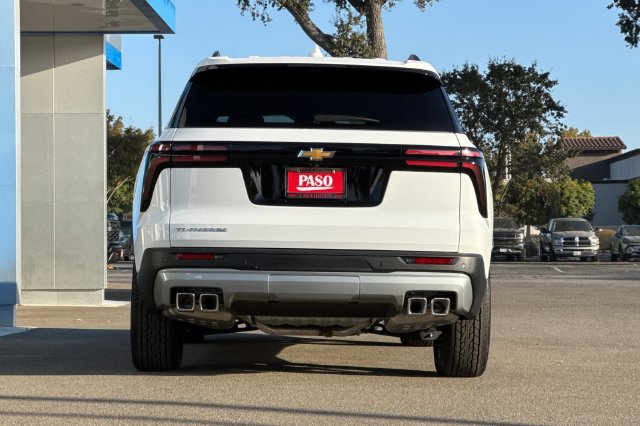 New 2027 Chevrolet Traverse LT w/ Driver Confidence Package FWD image 8