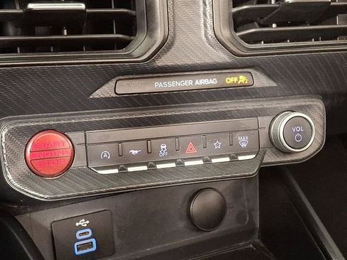 Used 2024 Ford Mustang Convertible RWD image 17