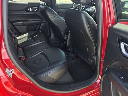 Used 2022 Jeep Compass Limited AWD/4WD image 8