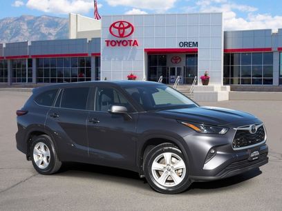 Used 2024 Toyota Highlander LE