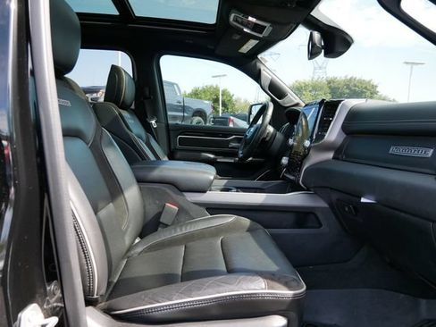 Used 2020 RAM 1500 Laramie AWD/4WD image 12