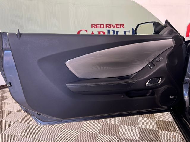Used 2010 Chevrolet Camaro SS w/ RS Package RWD image 10