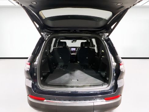 Used 2024 Jeep Grand Cherokee L Limited image 20