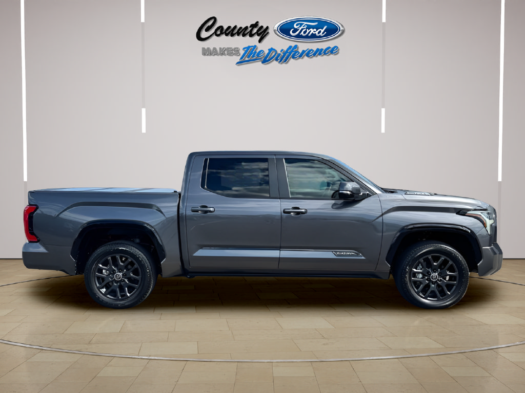 Used 2024 Toyota Tundra Platinum AWD/4WD image 7