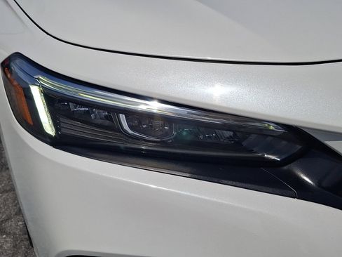 Used 2022 Honda Civic EX image 9