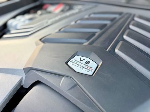 Used 2024 Lamborghini Urus S image 29