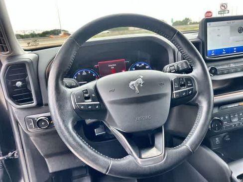 Used 2022 Ford Bronco Sport Outer Banks w/ Tech Package AWD/4WD image 17