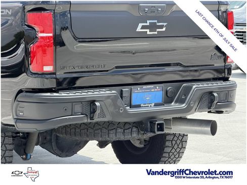 Certified 2025 Chevrolet Silverado 2500 ZR2 w/ ZR2 Bison Edition AWD/4WD image 6