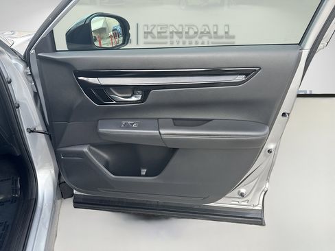 Used 2025 Honda CR-V EX-L image 32