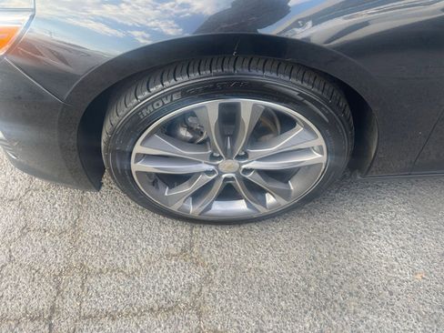 Used 2024 Chevrolet Malibu LT image 30