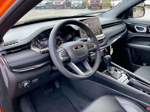 New 2026 Jeep Compass Latitude image 6