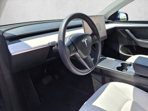 Used 2023 Tesla Model Y Long Range AWD/4WD image 10