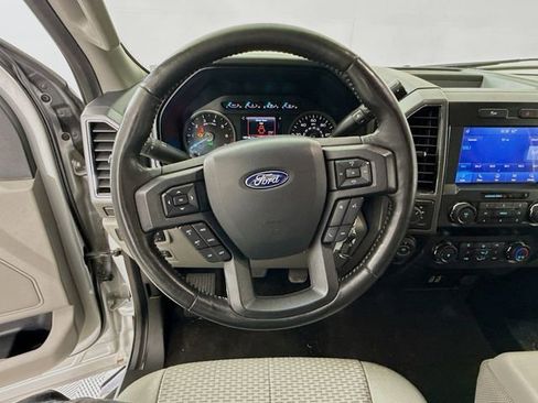 Used 2019 Ford F150 XLT w/ Equipment Group 302A Luxury AWD/4WD image 11