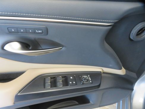 Used 2021 Lexus ES 350 w/ Premium Package FWD image 14