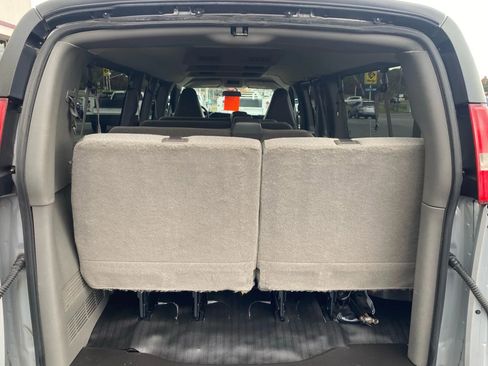 Used 2017 Chevrolet Express 3500 LT w/ LT Preferred Equipment Group image 30