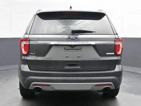 Used 2016 Ford Explorer XLT FWD image 7