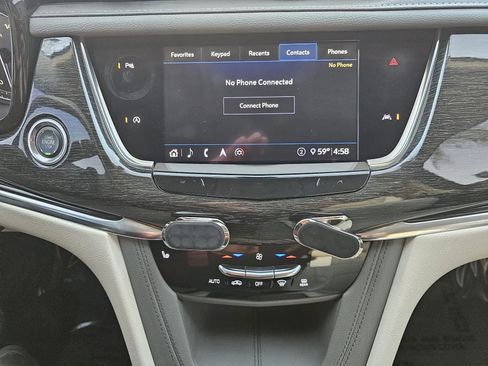 Used 2020 Cadillac XT6 Premium Luxury image 25