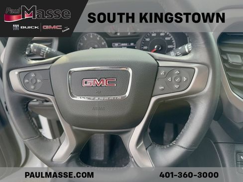 Used 2017 GMC Acadia SLE w/ Driver Alert Package I image 10
