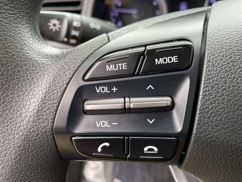 Used 2020 Hyundai Elantra SE w/ Cargo Package (C1) image 15