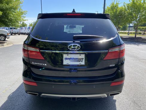Used 2016 Hyundai Santa Fe SE w/ Option Group 03 FWD image 8