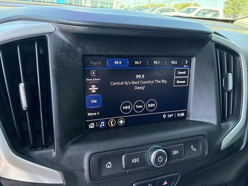 Used 2022 GMC Terrain SLE w/ Driver Convenience Package FWD image 15