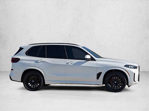 Certified 2024 BMW X5 sDrive40i w/ M Sport Package RWD image 4