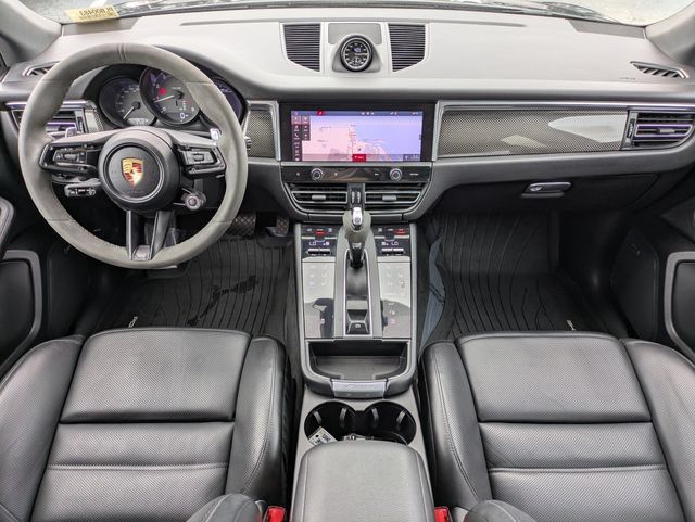Used 2023 Porsche Macan AWD/4WD image 12