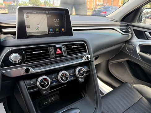 Used 2019 Genesis G70 2.0T Advanced w/ Elite Package image 30