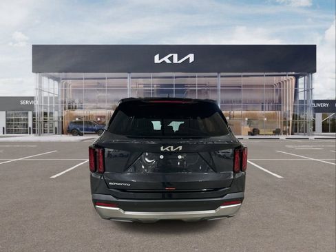 New 2026 Kia Sorento S image 7
