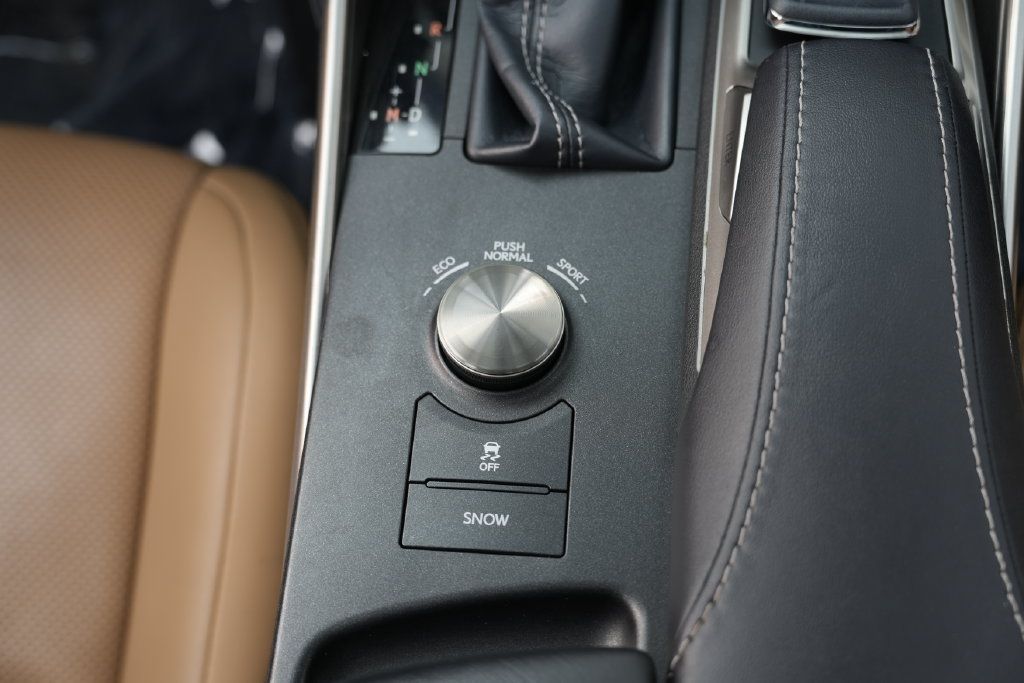 Used 2018 Lexus IS 300 AWD w/ Comfort Package image 40