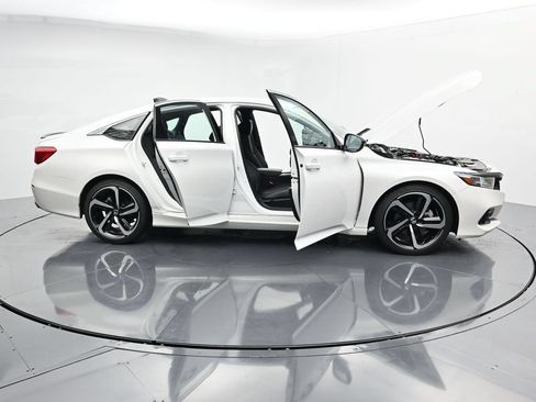 Used 2022 Honda Accord Sport image 41