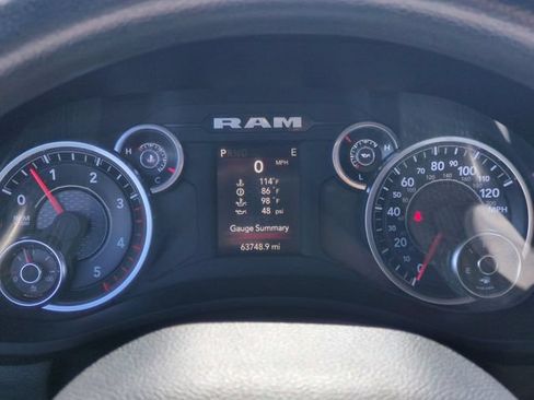 Used 2024 RAM 3500 Tradesman w/ Chrome Appearance Group AWD/4WD image 18